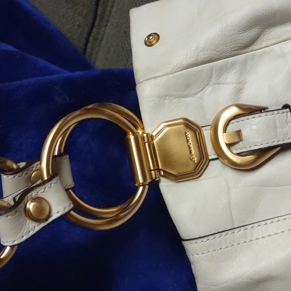 B MAKOWSKY Saddle White Embossed Large shoulder bag, tote - Picture 6 of 7